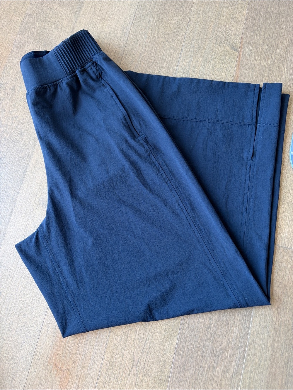 lululemon athletica  Wide-Leg True Navy comfortable Pants